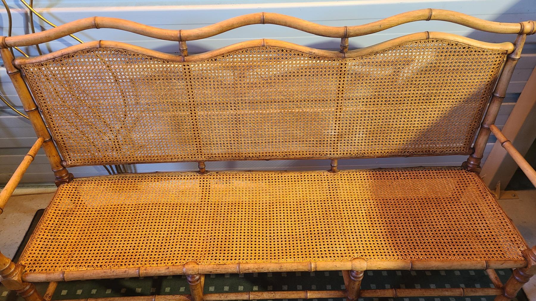BANQUETTE 1900 EN BOIS IMITATION BAMBOU ET CANNAGE