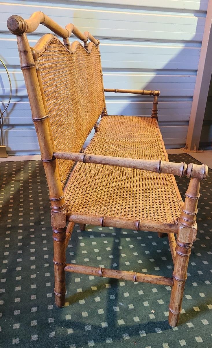 BANQUETTE 1900 EN BOIS IMITATION BAMBOU ET CANNAGE