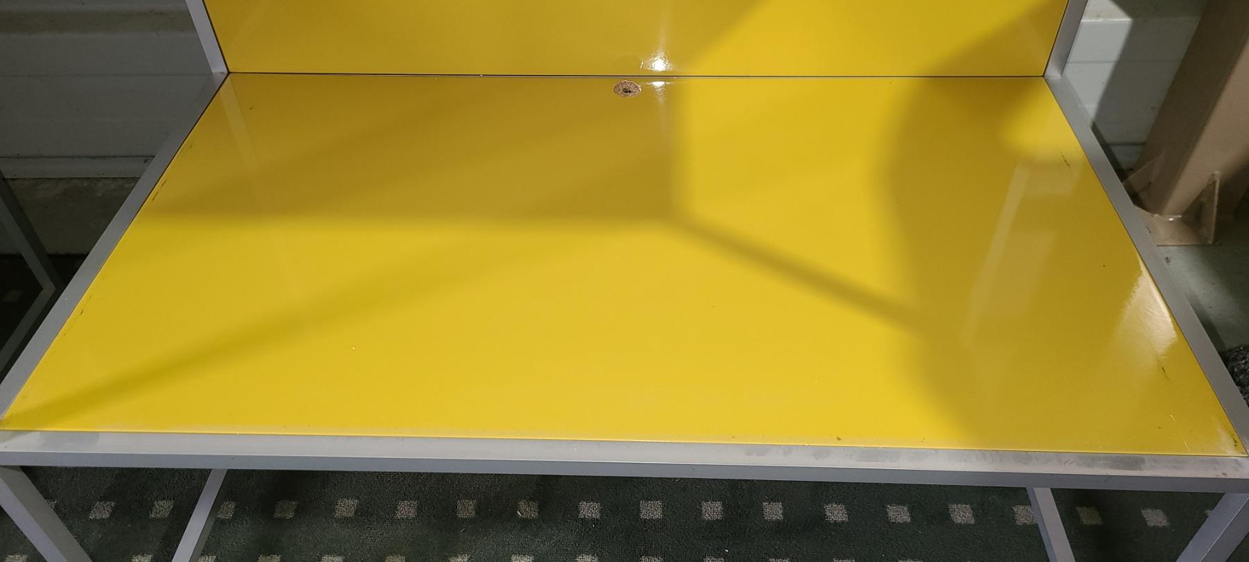 Bibliothèque B&B Italia model CROSS