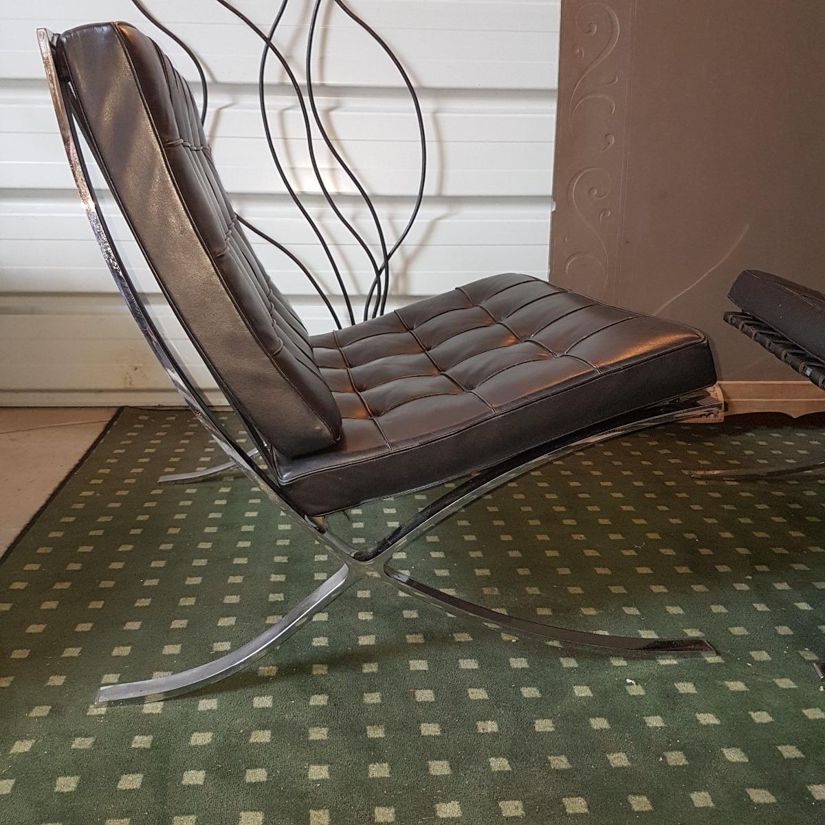 Paire Barcelona Knoll par Mies Van Der Rohe